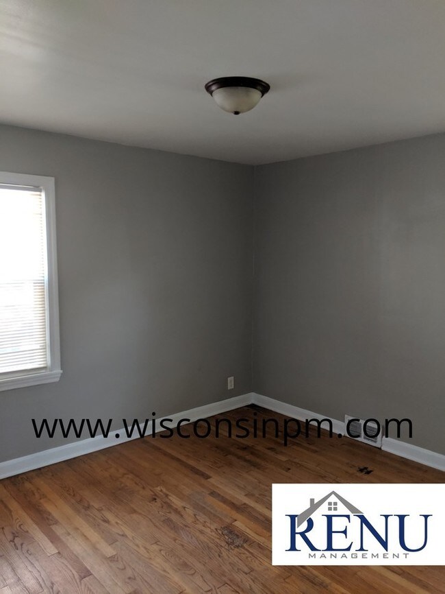 Building Photo - Cozy Single Family Home