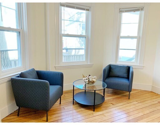 Foto del edificio - 372 Harvard St