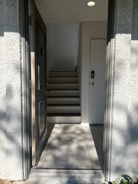 Building Photo - 24232 Sylvan Glen Rd