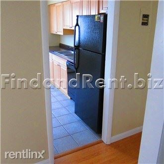 Building Photo - 1402 W 200 S