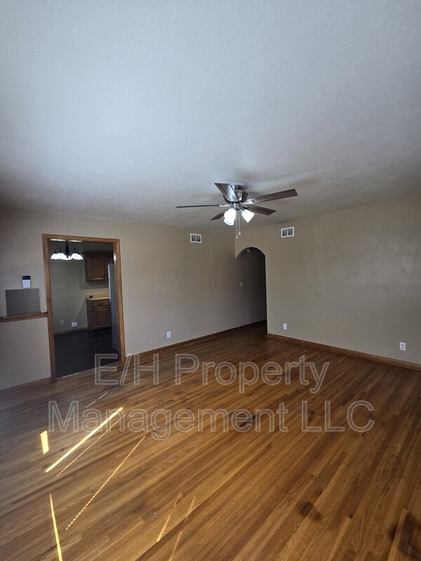 Foto del edificio - 902 N Colorado St