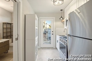 Building Photo - 207 Woodby Ct