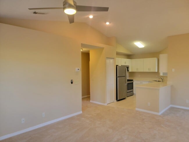 Building Photo - 2833 Stoneway Ln