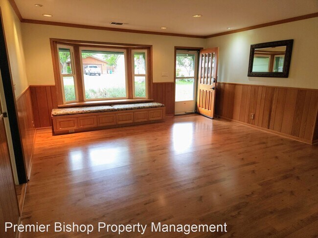 Building Photo - 3 br, 2 bath House - 2977 Indian Creek