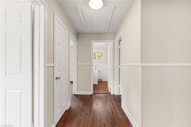 Photo - 3 Bedroom Ardmore Home- Pets Welcome-Flexible Lease Lengths Available