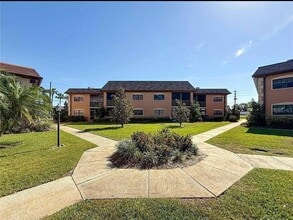 Building Photo - 12900 Vonn Rd