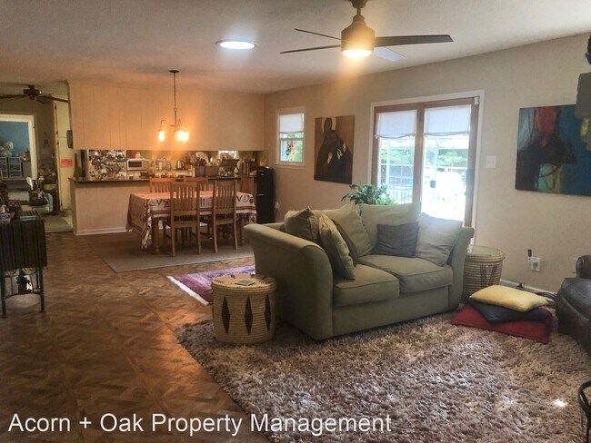 Building Photo - 5 br, 3.5 bath House - 9419 Theresa Lane
