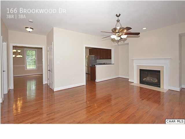 Foto del edificio - 166 Brookwood Dr