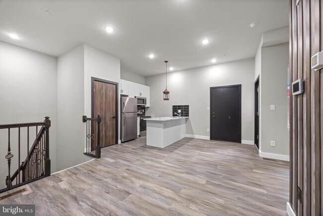 Foto del edificio - 405 N Simpson St
