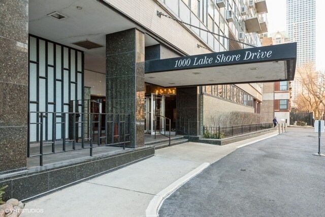Building Photo - 1000 N Lake Shore Dr