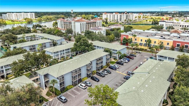 Foto del edificio - 131 Water Front Way