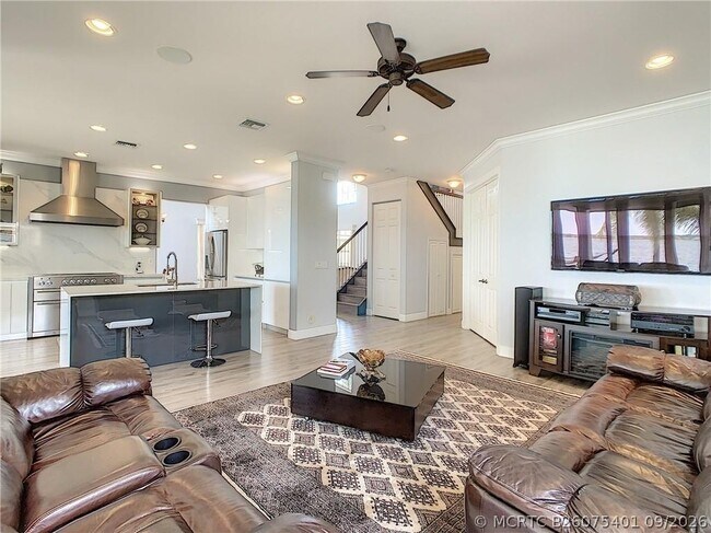Foto del edificio - 4827 SW 183rd Ave