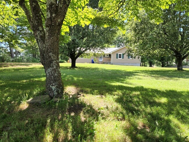 Foto del edificio - 6113 Foote Mineral Ln