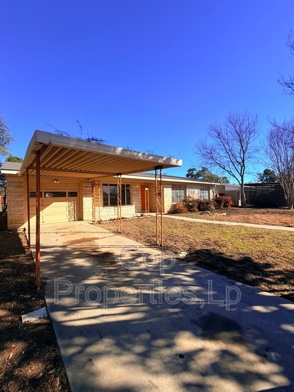 Foto del edificio - 339 Waxwood Ln