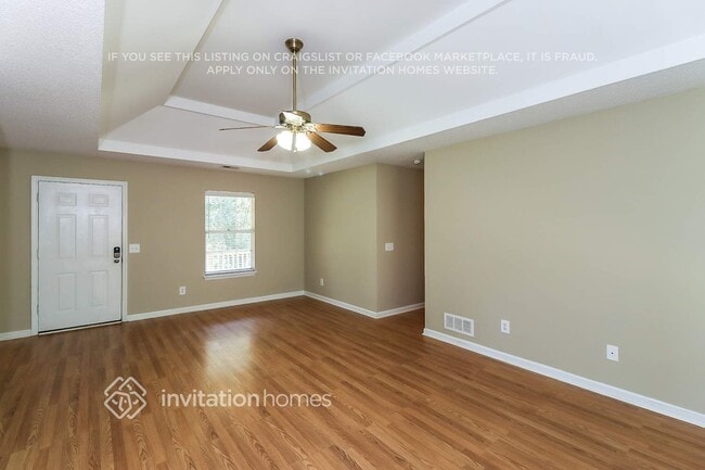 Building Photo - 1870 Chadwick Dr