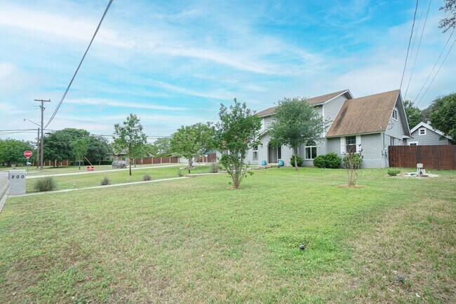 Photo - Hollywood Park Gem House