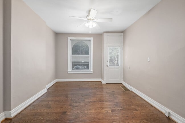 Building Photo - 4061 Hartford St