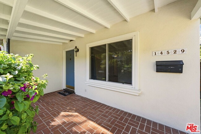 Building Photo - 14529 Greenleaf St