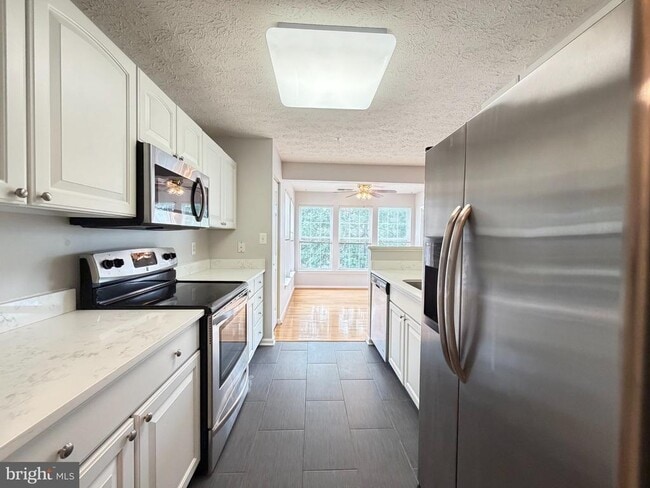 Building Photo - 2408 Autumn Harvest Ct