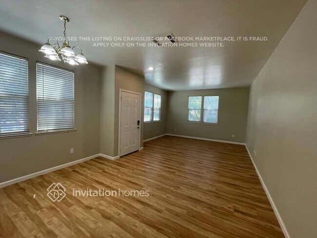 Building Photo - 1100 Cunningham St