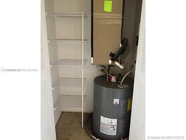 Foto del edificio - 8106 SW 21st Ct