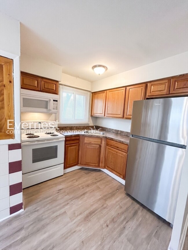 Building Photo - 7826 Blandford Dr