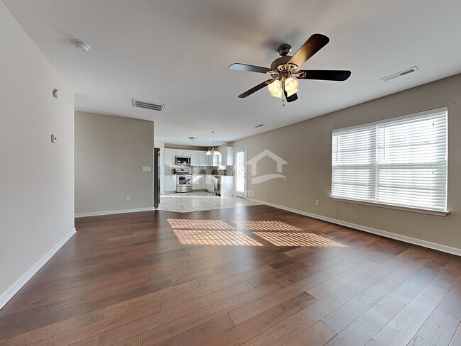 Foto del edificio - 4983 Old Towne Village Cir