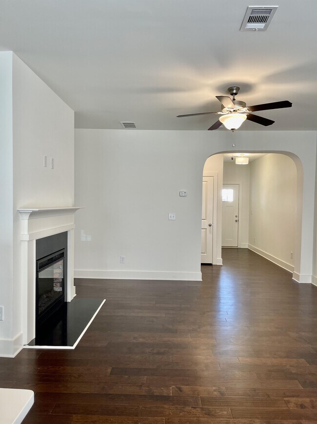 Building Photo - 175 N Auburn Landing Pl