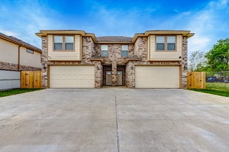 Building Photo - 3807 W Orem Dr