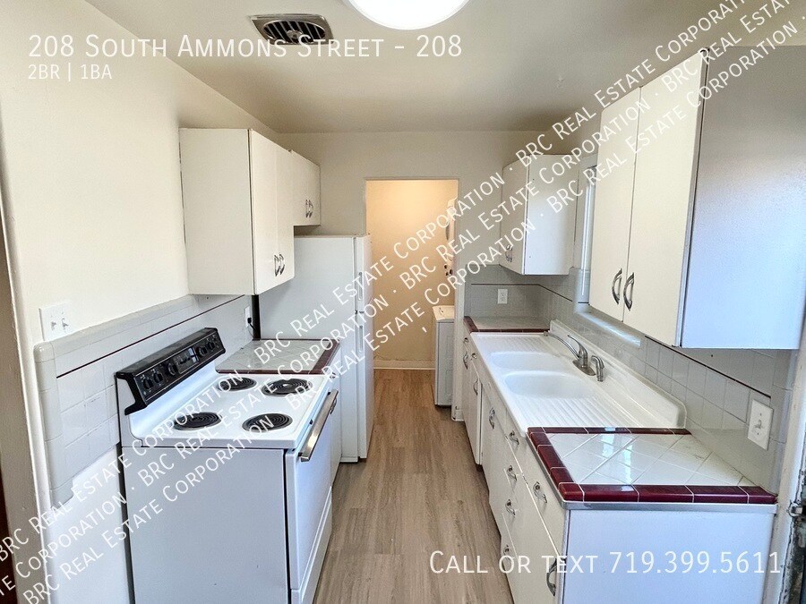 Foto principal - 208 S Ammons St