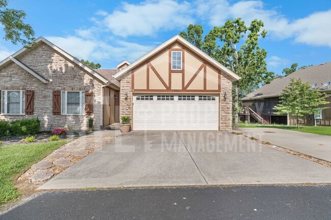 Foto del edificio - 3 Bedroom/2 Bath Duplex in Stonebridge Vil...
