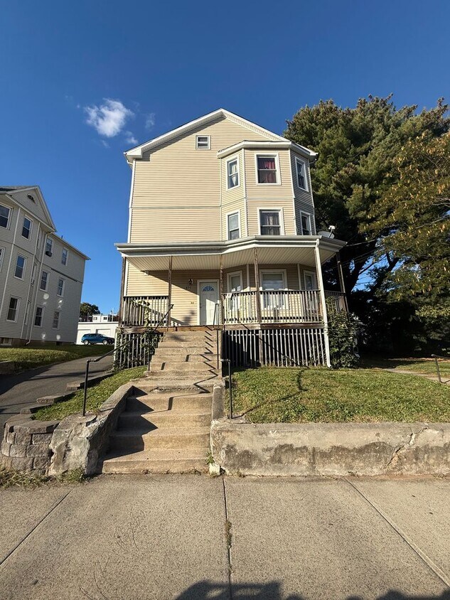 Foto principal - 371 Broad St