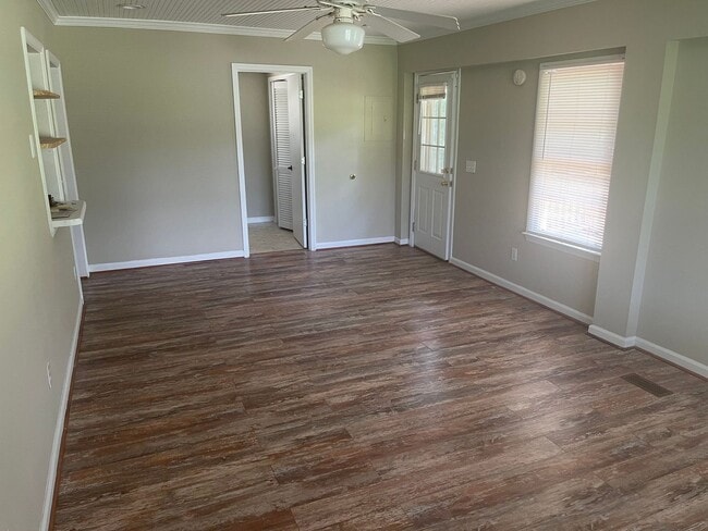 Building Photo - Great house on a large lot in Beauregard.