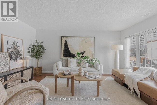 Building Photo - 1400 The Esplanade N