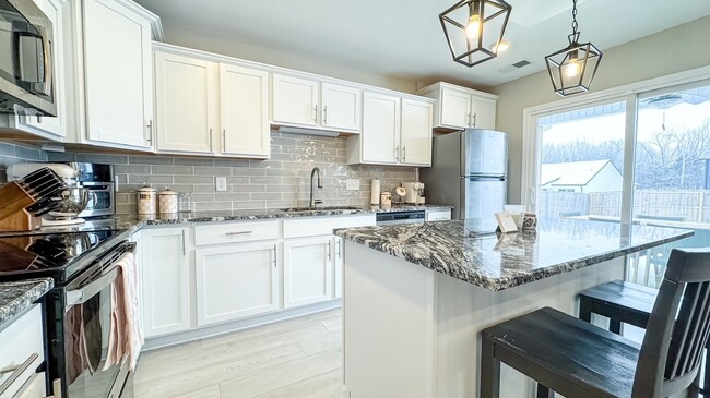 Building Photo - 230 Wexford Wy