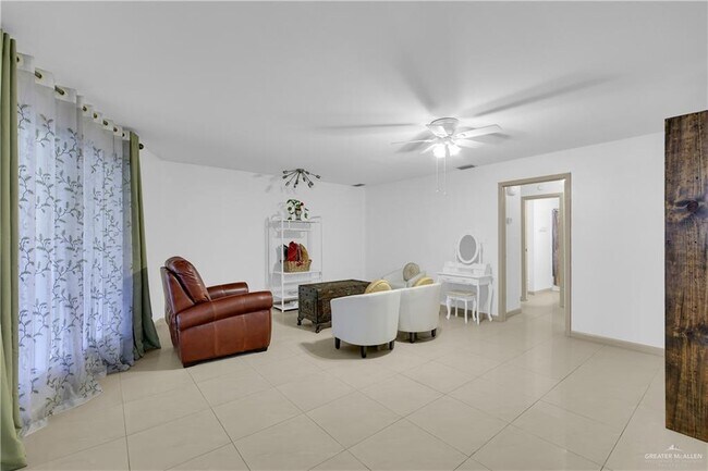 Foto del edificio - 16 Hibiscus Ave