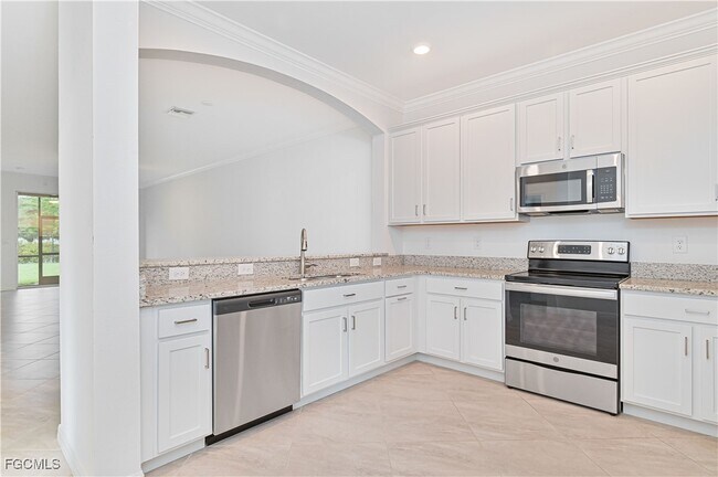 Foto del edificio - 4316 Lemongrass Dr