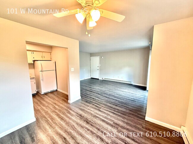 Foto del edificio - 101 W Mountain Rd