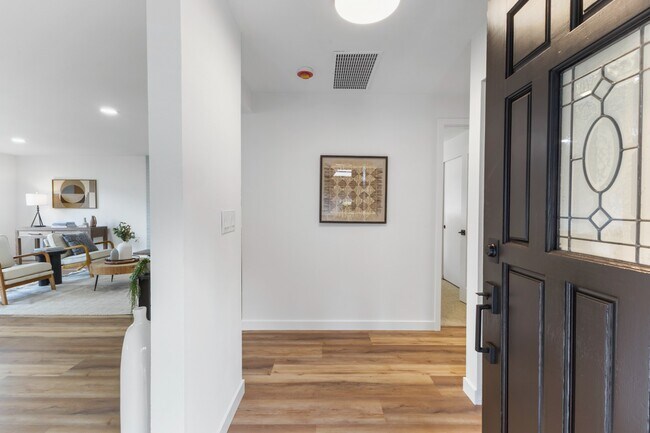 Foto del edificio - Fully Remodeled 4BR Rambler in Private Fed...