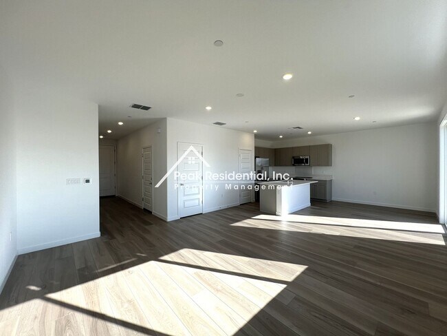 Foto del edificio - Brand New 4bd/2.5a Elk Grove Home-Must See!