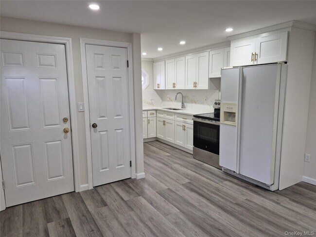 Building Photo - 2030 Washington St