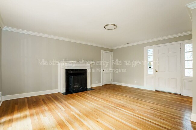 Foto del edificio - 3401 White Oak Rd