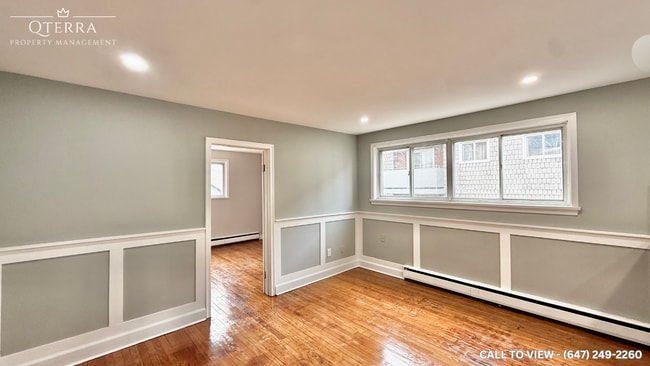 Photo du bâtiment - 301 Cordova Rd