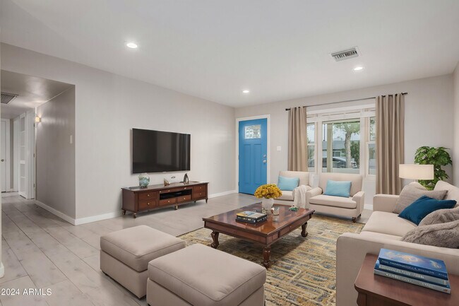 Foto del edificio - 1208 W 6th St