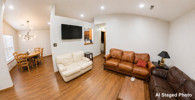 Foto del edificio - Close to Fort Riley Blvd + Two Car Garage + Pet-Friendly + Washer & Dryer Included! Available Aug...