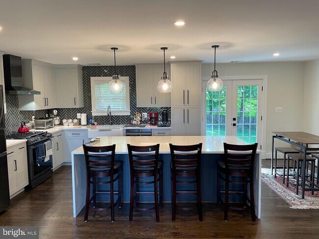 Foto del edificio - 7308 Idylwood Rd