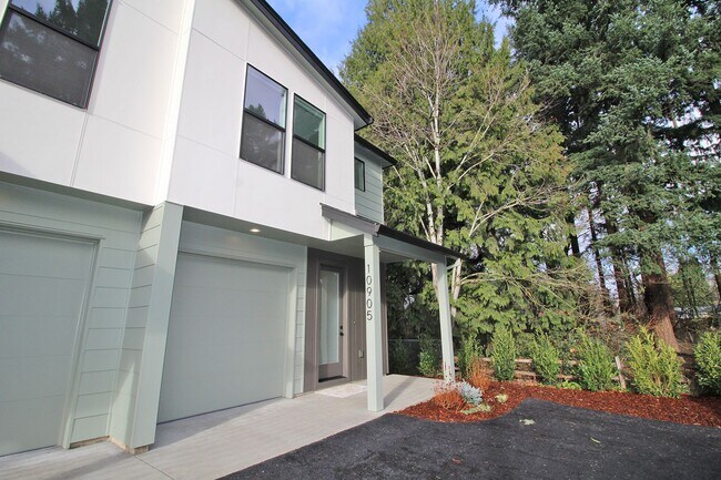 Foto del edificio - 10907 SE Home Ave