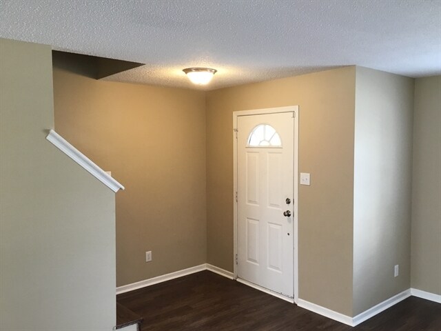 Building Photo - 10099 Weeping Cherry Drive