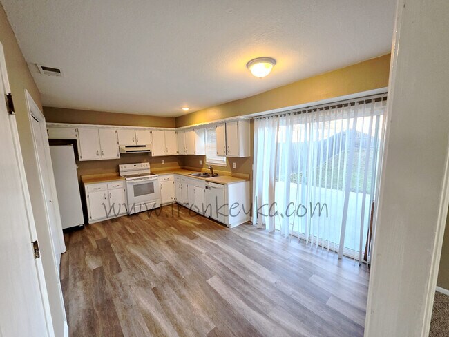 Foto del edificio - 10176 Haskins St