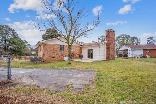 Building Photo - 4700 Friar Ave